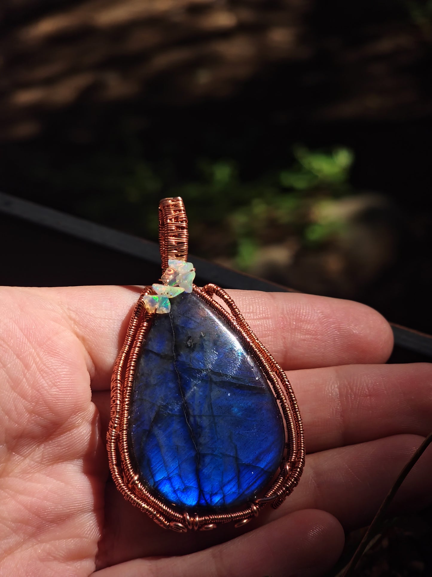Blue Flash Labradorite Pendant