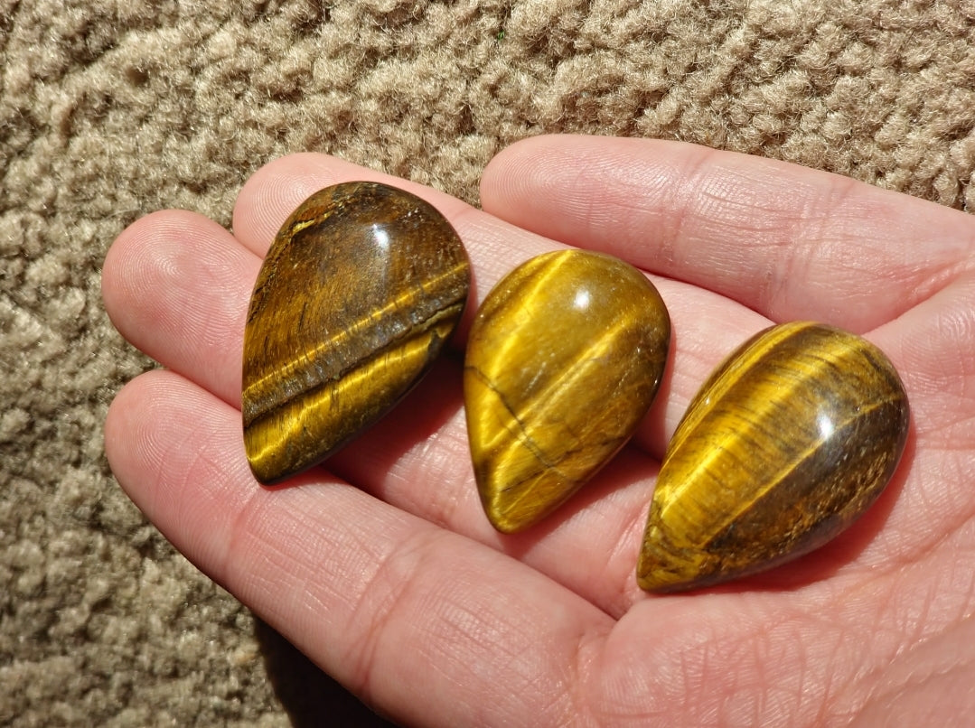 AAA Tigers-Eye Cabochon